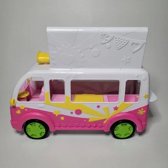 Shopkins Scoops Ice Cream Truck Pink White Green - Picture 2 of 12